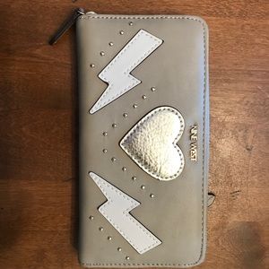 Nine West tan wallet
